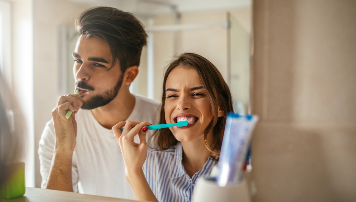 Brushing your teeth thumbnail image