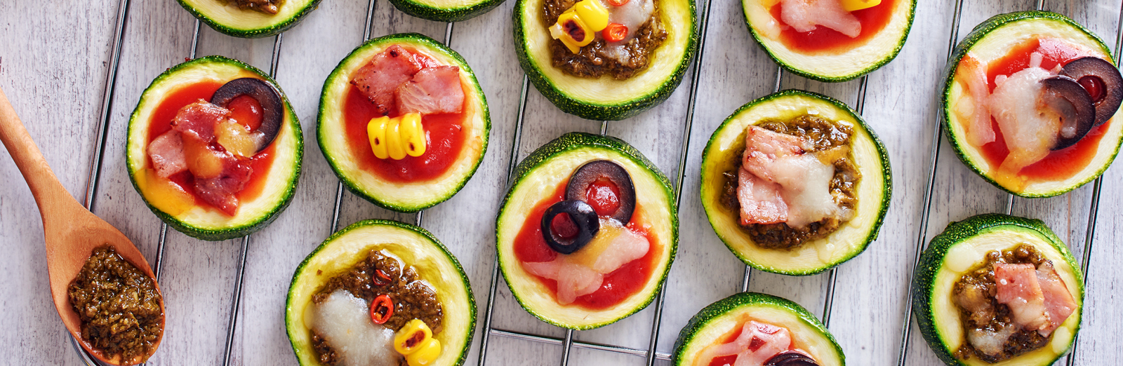 mini-zucchini-pizzas